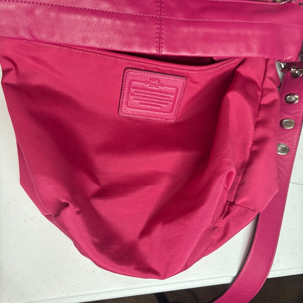 Coach Purse Crossbody F15064 Magenta Pink Leather Slouchy Zipper Bag - Picture 10 of 14